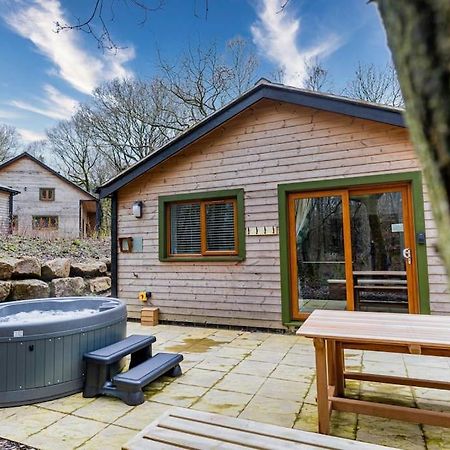 Padley; Woodland Lodge With Hot Tub For 2-4 In The Staffordshire Moorlands Oakamoor Εξωτερικό φωτογραφία